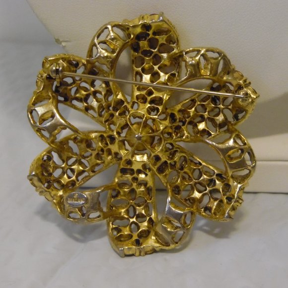 R. J. Graziano Multicolor Floral Crystal Brooch. - Picture 4 of 6